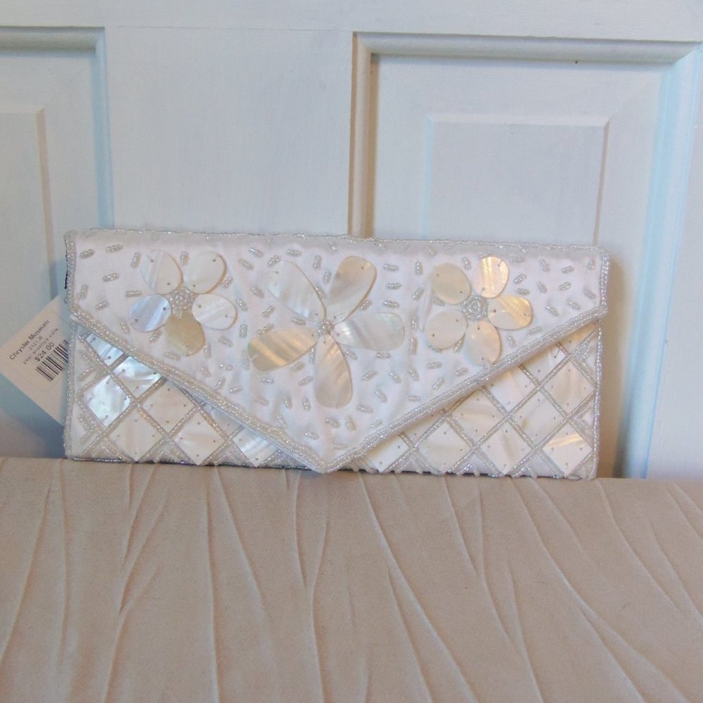 NWT Mod by Design Mother of Pearl Clutch